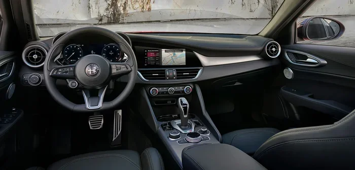 Does the Alfa Romeo Giulia Have Apple CarPlay Built In