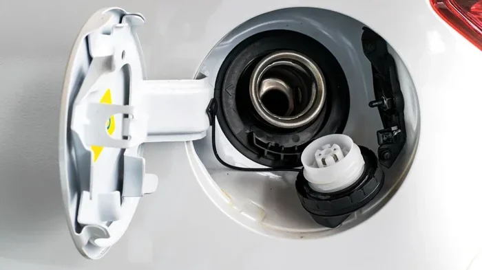 How Do You Open the Gas Cap on a Cylinder Car Engine