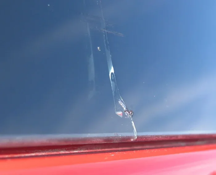 Do Jeep Windshields Crack Easily What the Experts Say
