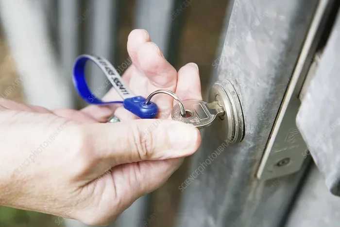 Which Way Do You Unlock a Key The Right Way Explained