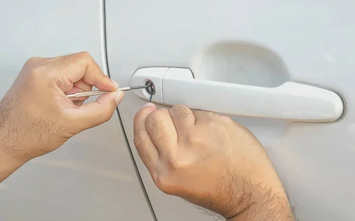 What to Do When You Lock Your Keys in Your Car Without Spare