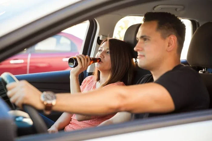 Can a Passenger Drink in a Car in Florida Right Now